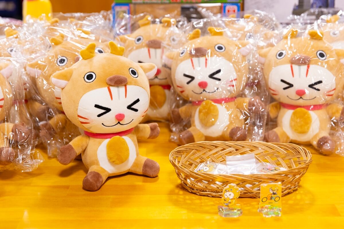 小鹿野町の公式キャラクター「おがニャッピー」のぬいぐるみ