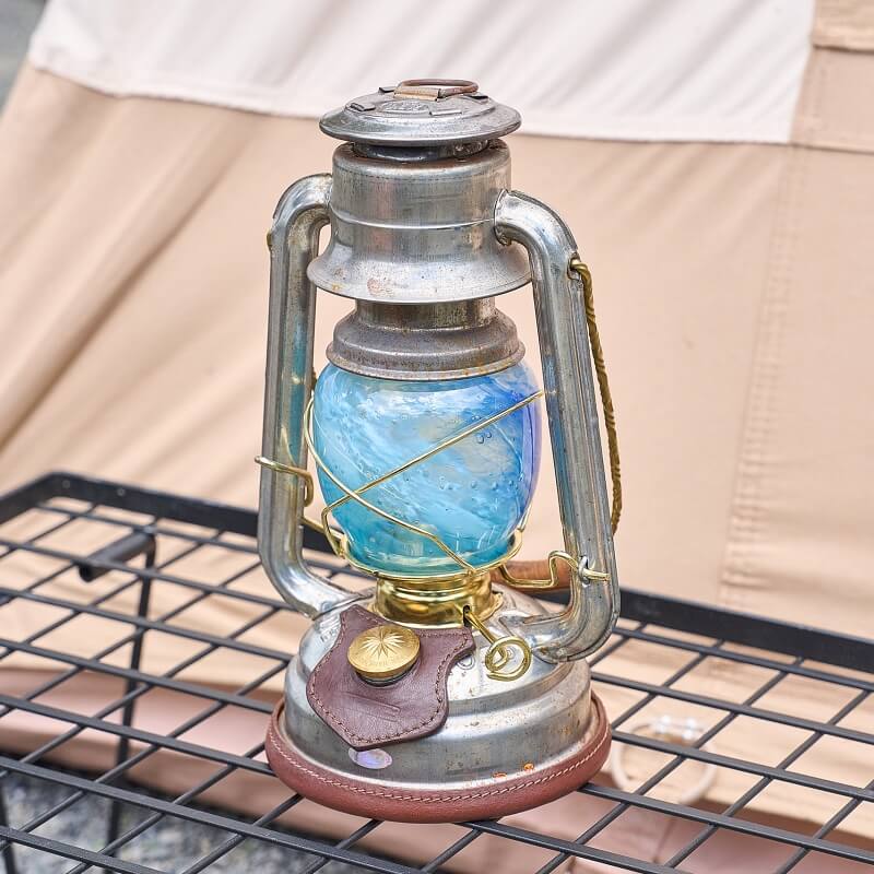 海の中をイメージして作られたホヤが印象的なランタン