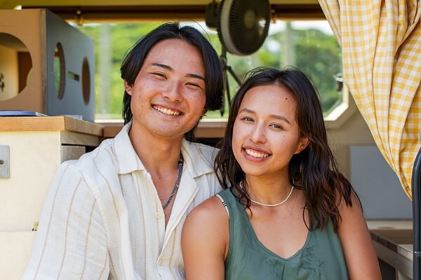 キャラバンを車中泊カスタム、自作キャンピングカーで日本一周のバンライフ旅をする【ちゃんじろー夫婦】
