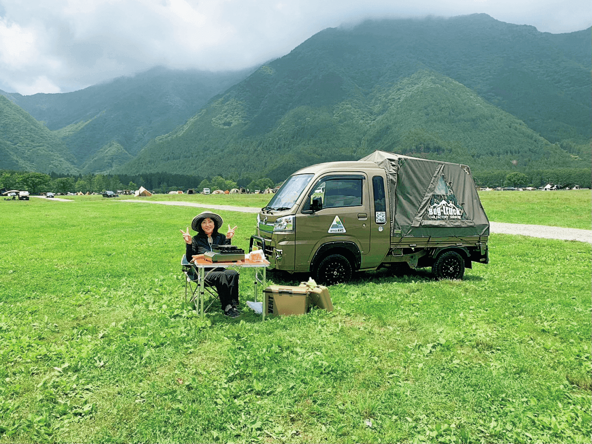 オートキャンプを楽しむ松本明子さん