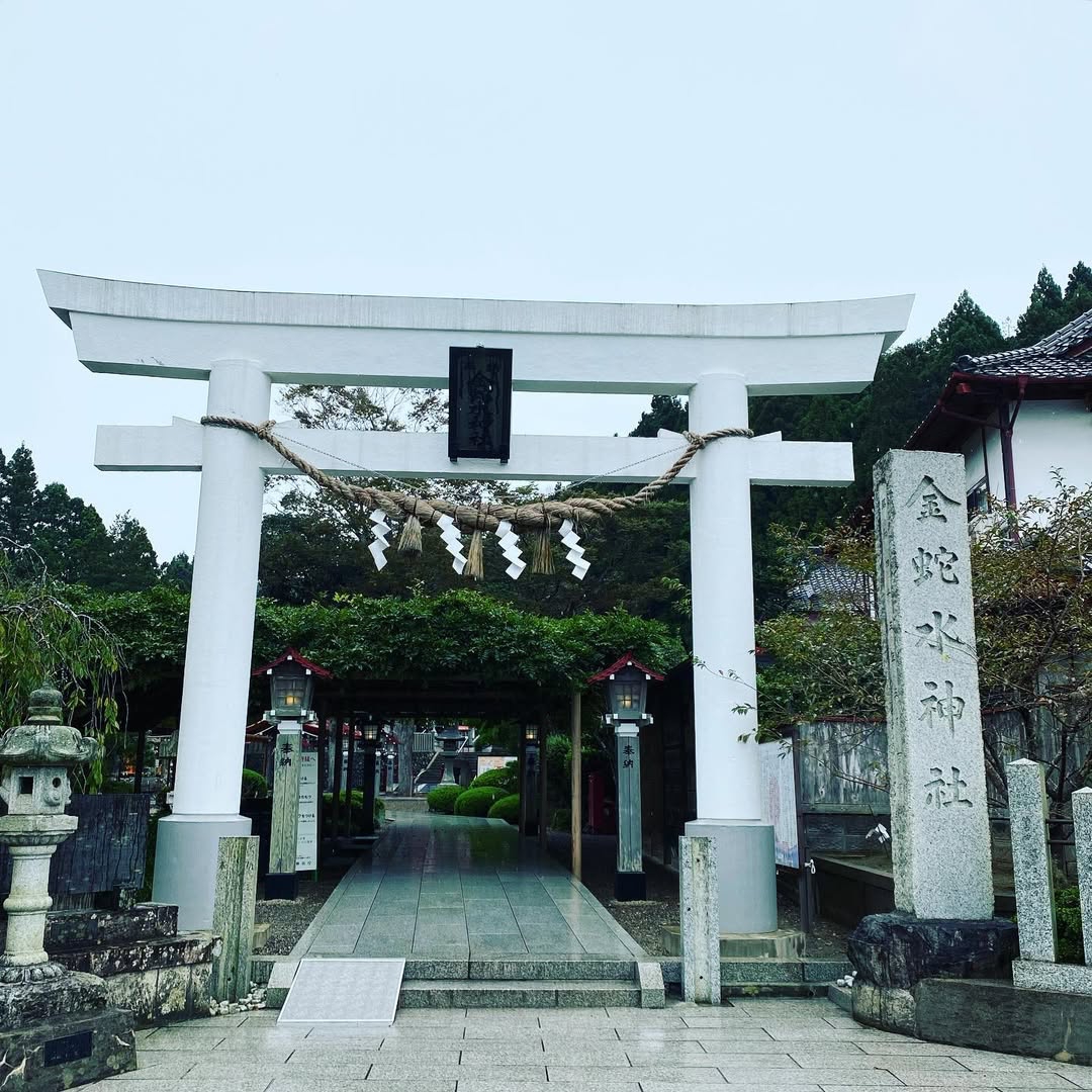 宮城県岩沼市にある金蛇水神社