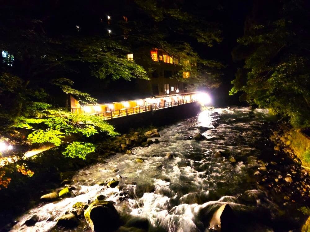 2023宿泊記ブログあせび野の近くにある出会い橋の女橋