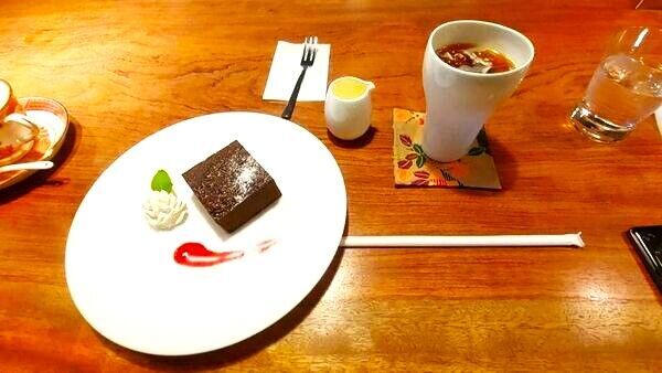 2023金沢旅行記ブログ・Table ware shop & cafe 白磁でブラウニーとベトナムコーヒー