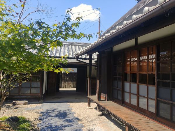2024奈良県明日香村宿泊記ブログ・あすか癒俚の里森羅塾の 中庭