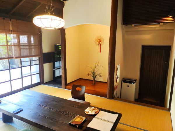 2024奈良県明日香村宿泊記ブログ・あすか癒俚の里森羅塾の リビングスペース