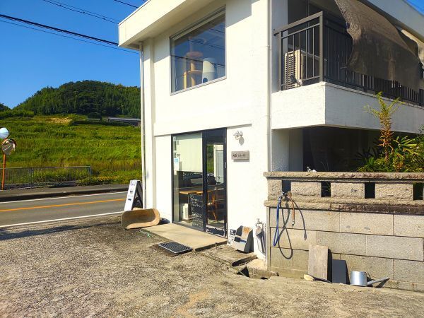 2024兵庫県淡路島旅行記ブログ・猫カフェtoneko