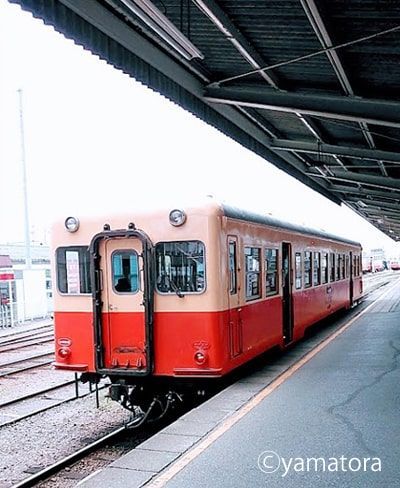 五井駅に止まる小湊鐵道のレトロな車両