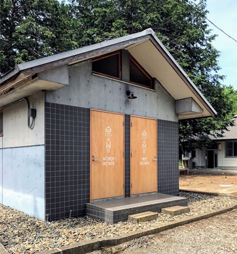 シャワー棟