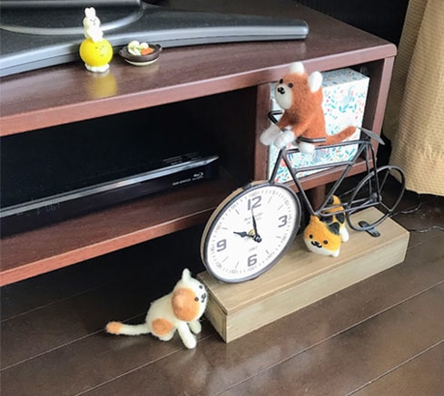 テレビ前に置かれたねこあつめのメンバー