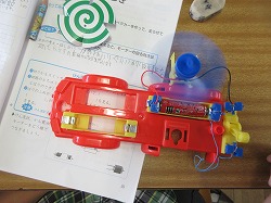 4年生 理科 電気のはたらき かぎやっ子日記 4年生 理科 電気のはたらき かぎやっ子日記