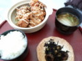 [新潟のおしいいもの]パインリッジリゾート神立（湯沢町）の鳥唐揚定食９００円