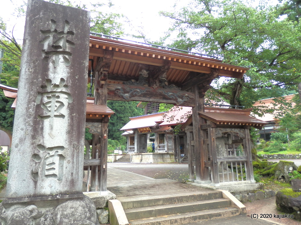 魚沼地区・神社仏閣探訪（３）石川雲蝶の彫刻群が残る「西福寺開山堂」