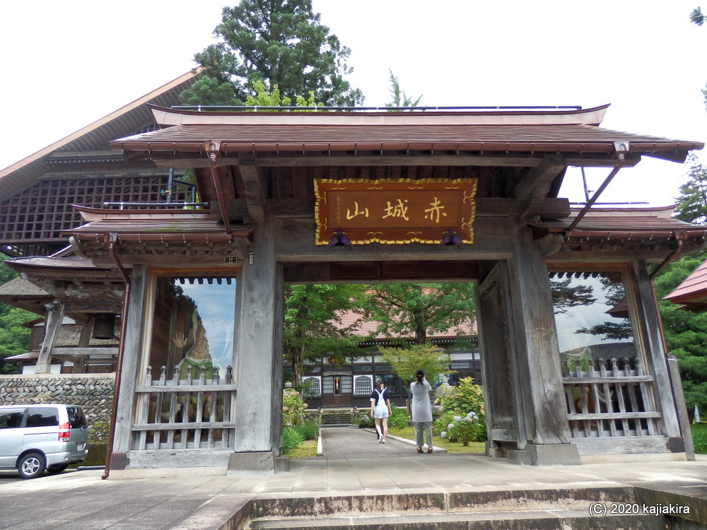 魚沼地区・神社仏閣探訪（３）石川雲蝶の彫刻群が残る「西福寺開山堂」