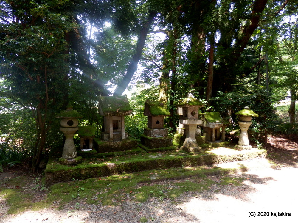 その他の系統「（栃堀）巣守神社（長岡市栃堀）」桜井識子「開運に結びつく神様のおふだ」掲載(3/4)