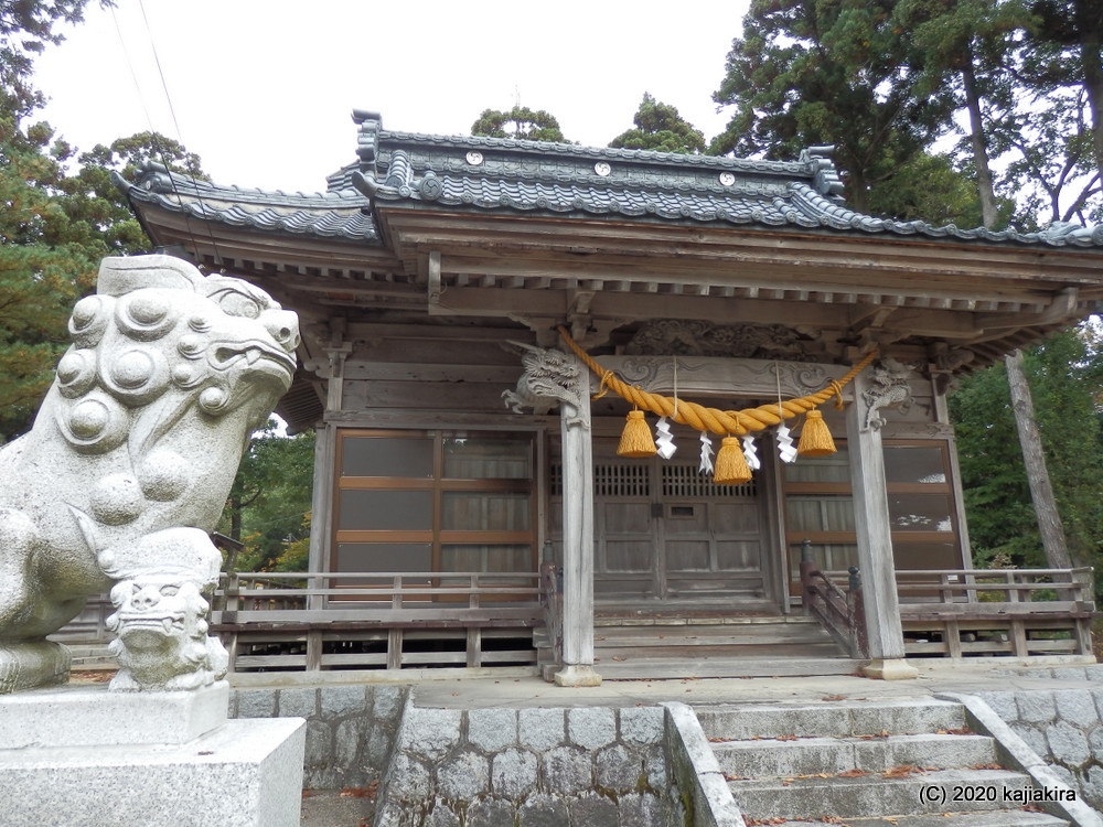 胎内市下荒沢「奥胎内ヒュッテ」付近の紅葉散策、そして「大蔵神社」