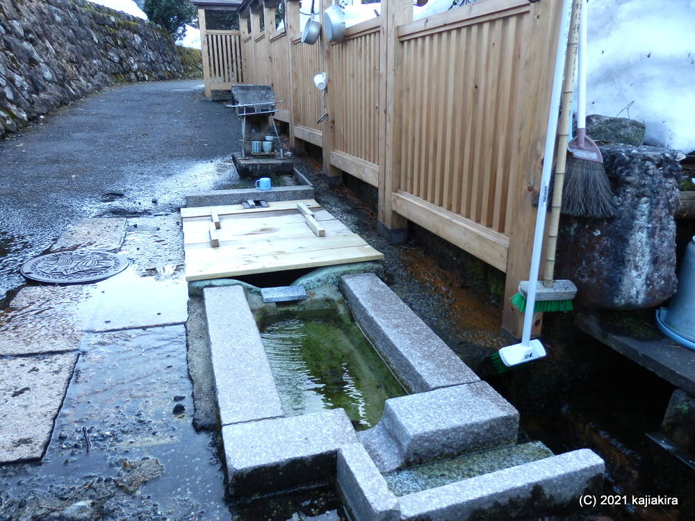 新潟県の名水「琴平清水」