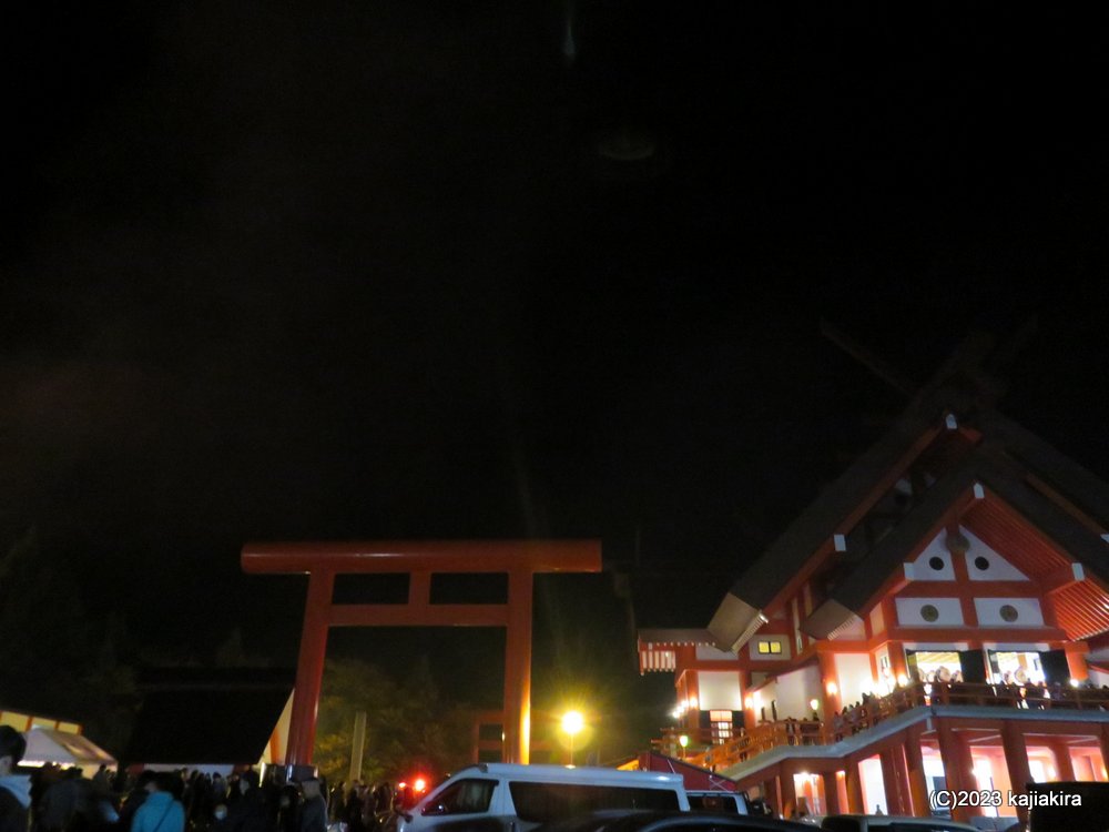 長岡市「宝徳山稲荷大社」の神事「神幸祭（よまつり）」2023