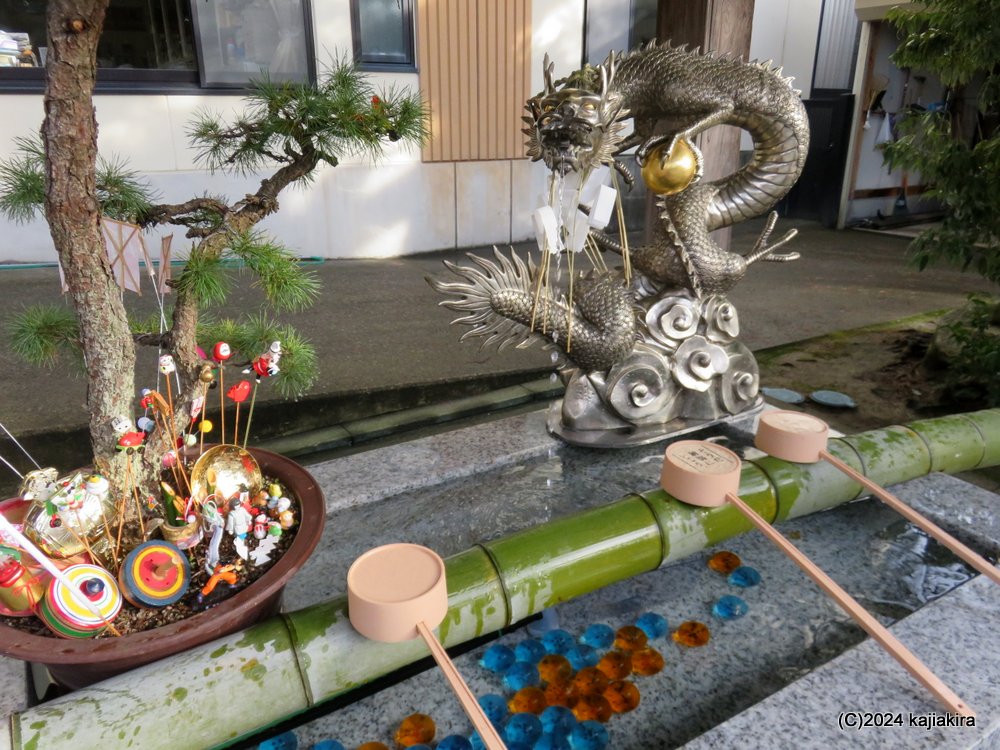 平日の早朝、五泉市内散策(五泉八幡宮、栄軒ベーカリー)