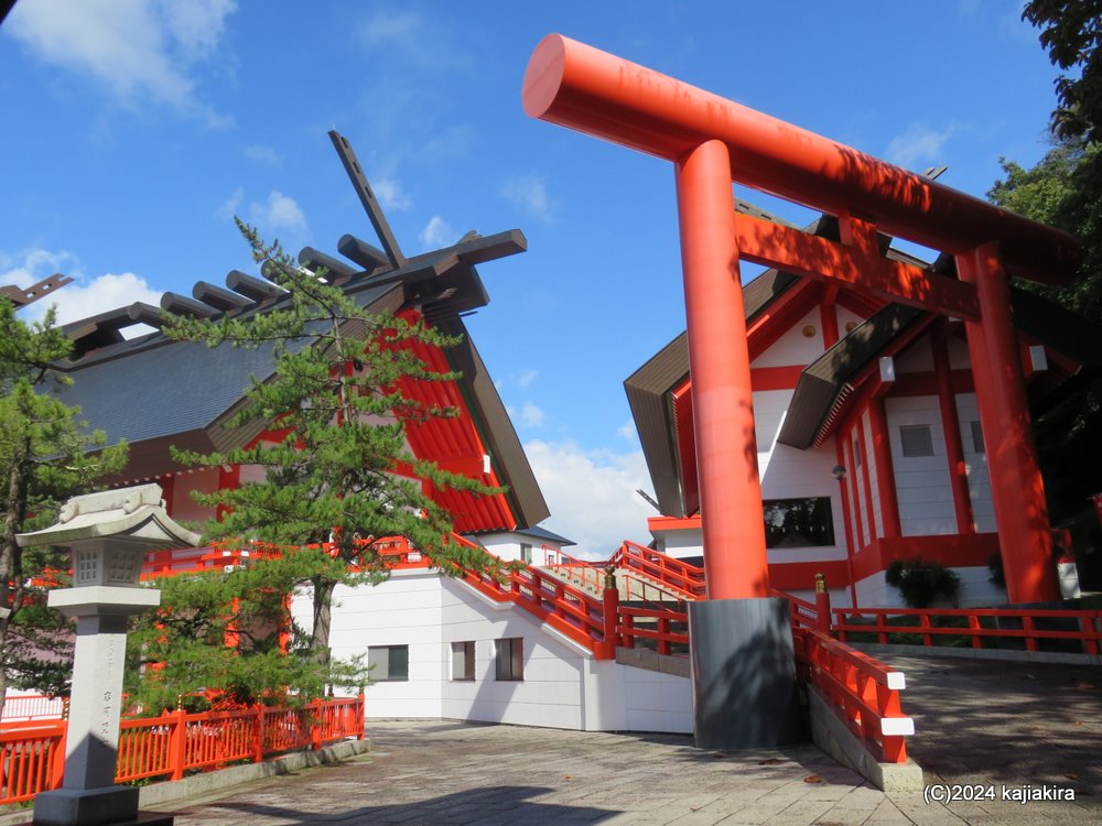 宝徳山稲荷大社（長岡市飯塚）の奥宮を参拝
