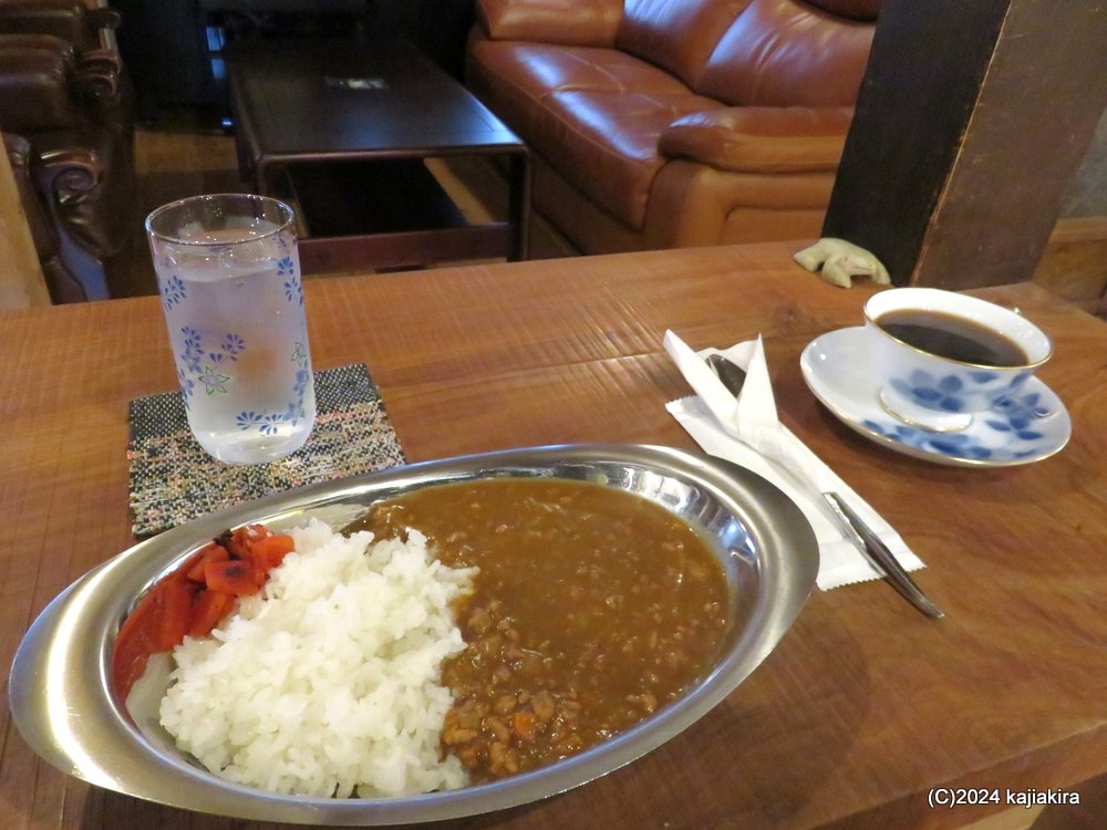 阿賀野市「旦飯野神社」参拝と「愛着珈琲出湯温泉喫茶室」のカレー