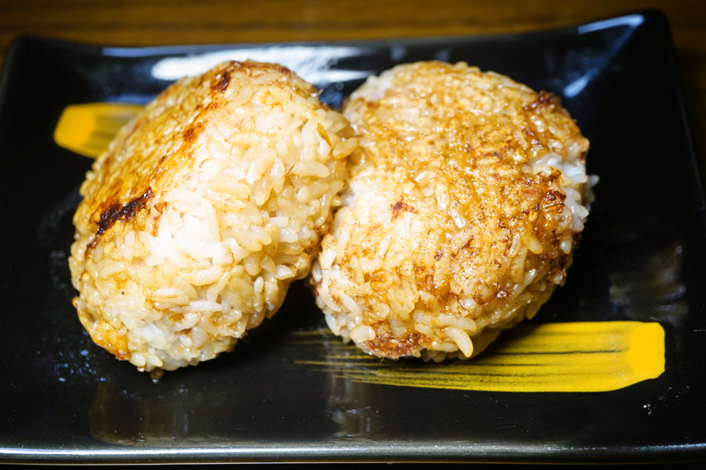 香ばしい香りがたまらない バター醤油の焼きおにぎり はらぺこグリズリーの料理ブログ