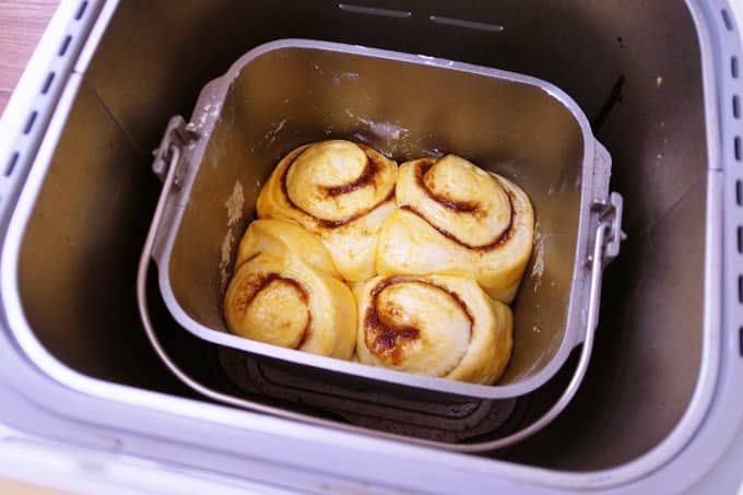 ６０代 二人暮らし ホームベーカリーでシナモンロールを焼きました Kako B