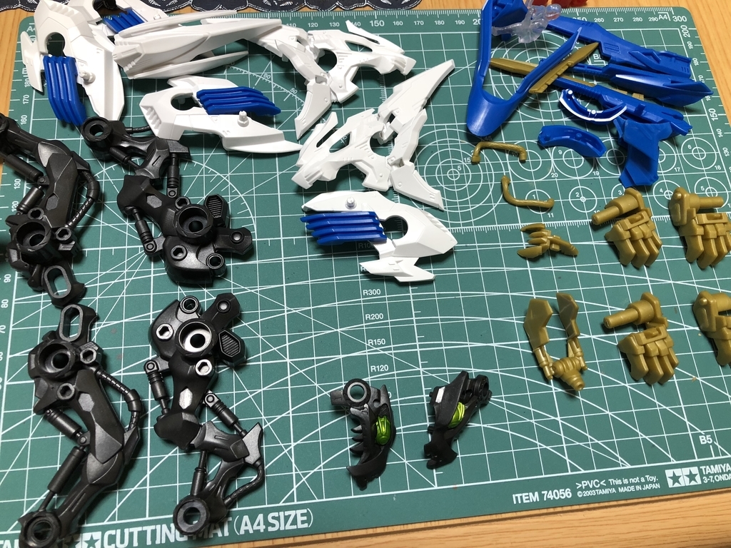 金塗装だけでも映える！ZW01 ワイルドライガー塗装！ - 仮面クライマー