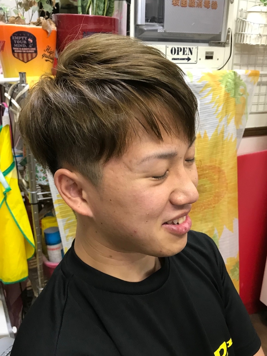 明るい髪色も チャラく見せない グレージュ 鈴鹿市 ヘアカラー バーバーそらまめ S Blog