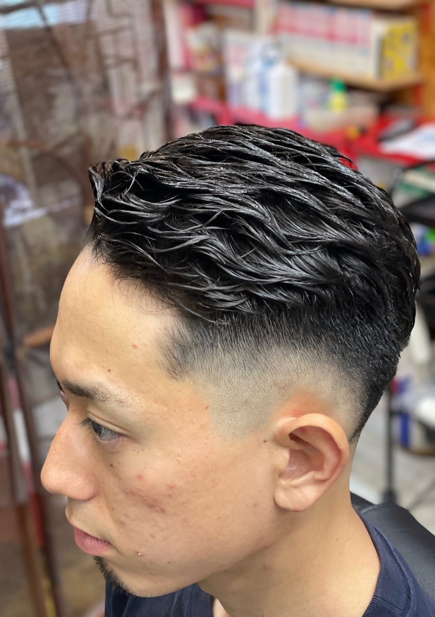 もはや大流行っ 濡れパン 0 からのスキンフェード 鈴鹿市ヘアサロン バーバーそらまめ バーバーそらまめ S Blog