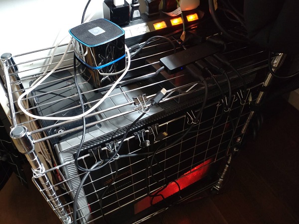 百均だけで作る ダイソーのメタルラックでpcワゴンを作ってみた 神倉道楽堂