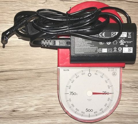 充電器・ACアダプターの重さ