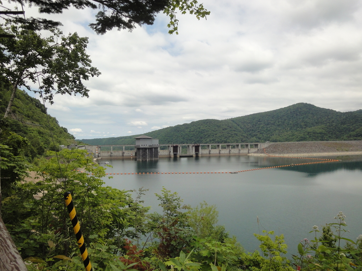 ダム湖