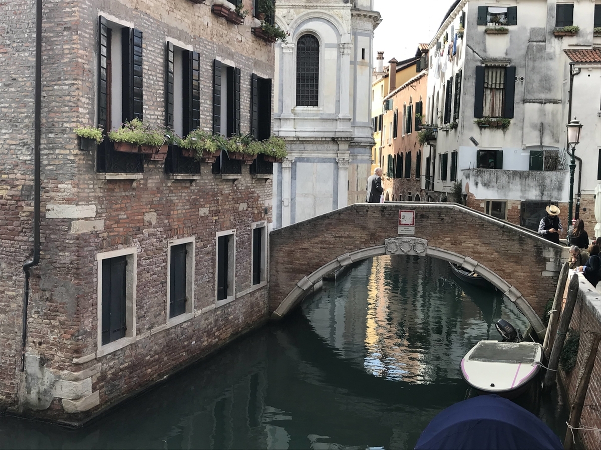 路地の景色