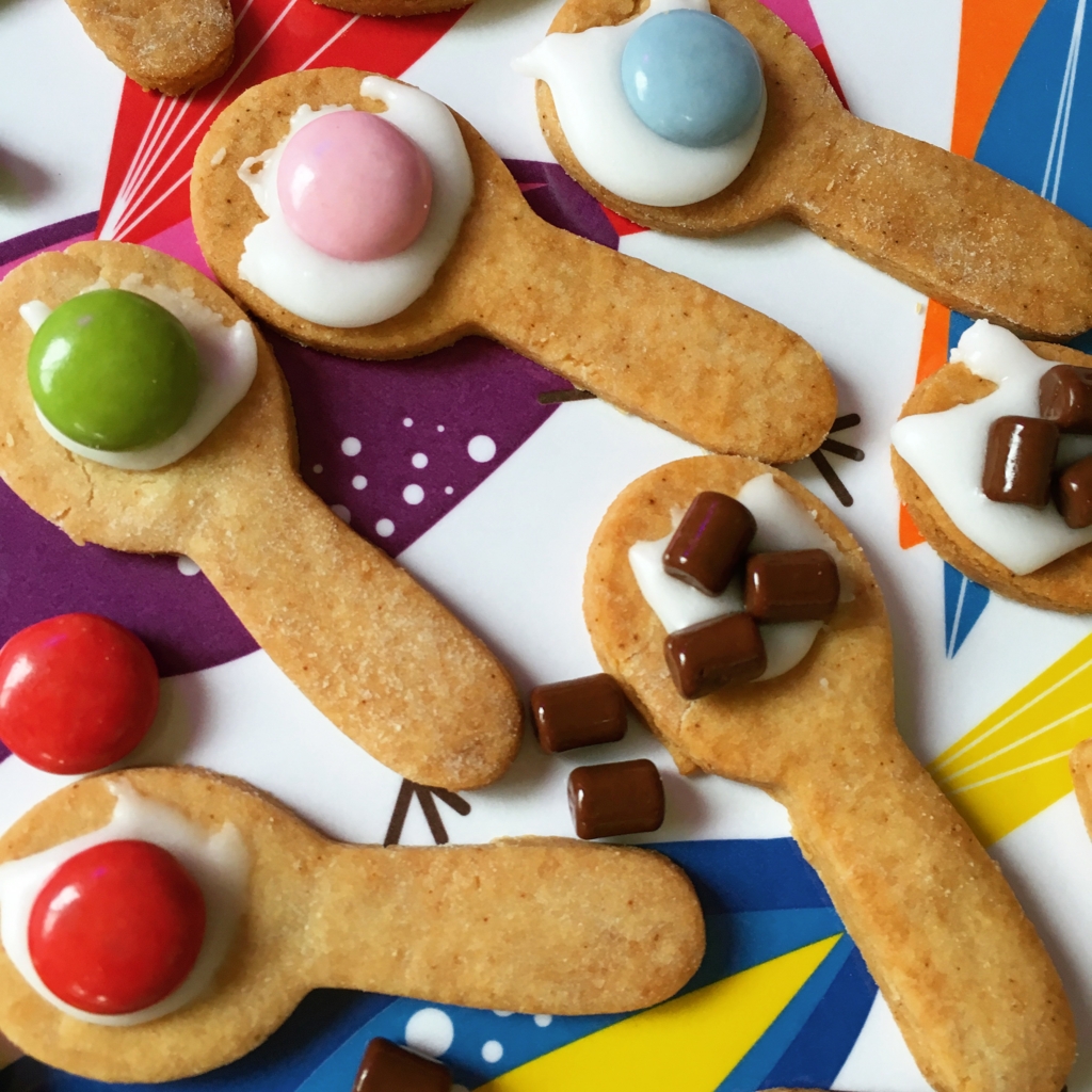 スプーンクッキー おやつでも食べようかな スプーンクッキー おやつでも食べようかな