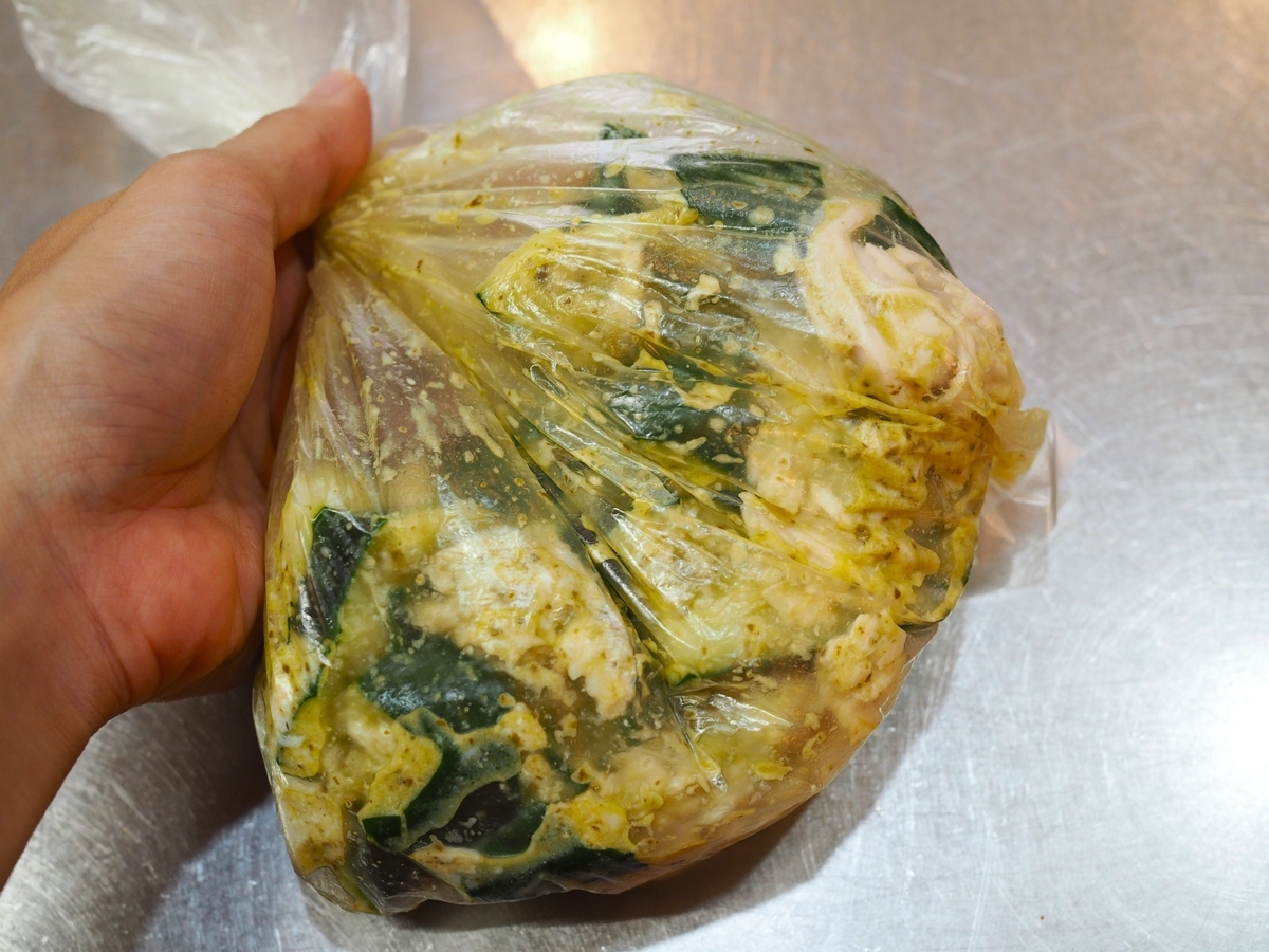 きゅうりとサラダチキンで超さっぱりの バジル和え おつまみにも ご飯のおかずにも使える 北嶋佳奈 メシ通 ホットペッパーグルメ