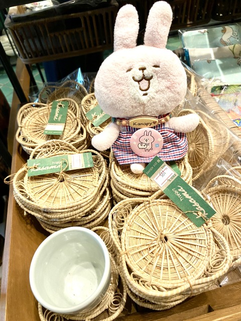 チェンマイのニマンへミンにある瀬戸物屋さんにタイのお皿を探しに行