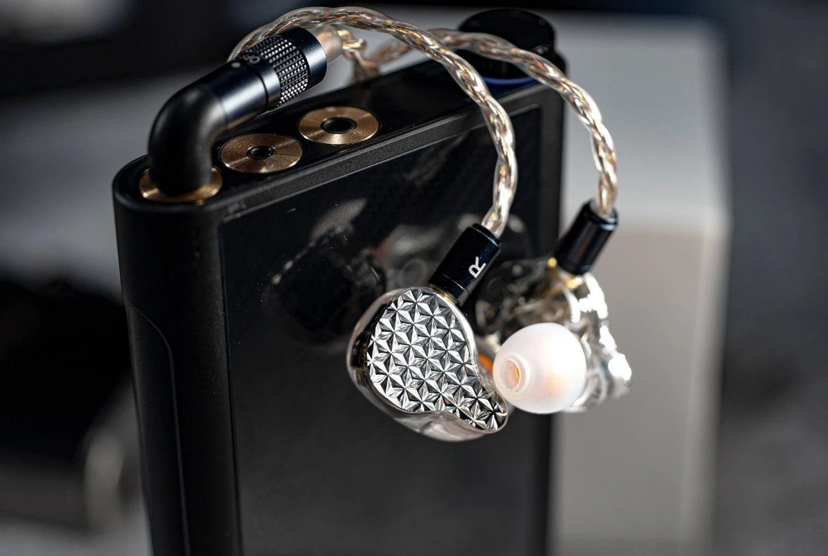 FiiO FH9 高音質 イヤホン