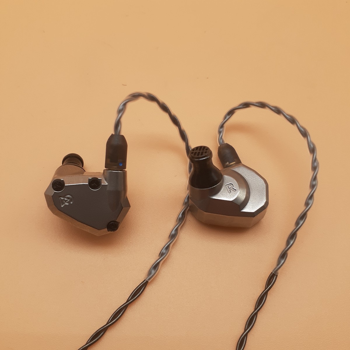 Campfire Audio ARA