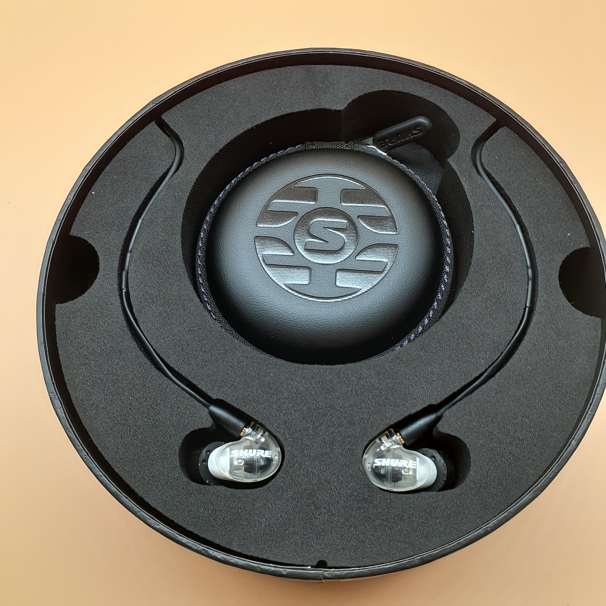 SHURE AONIC 4 SHURE AONIC 4