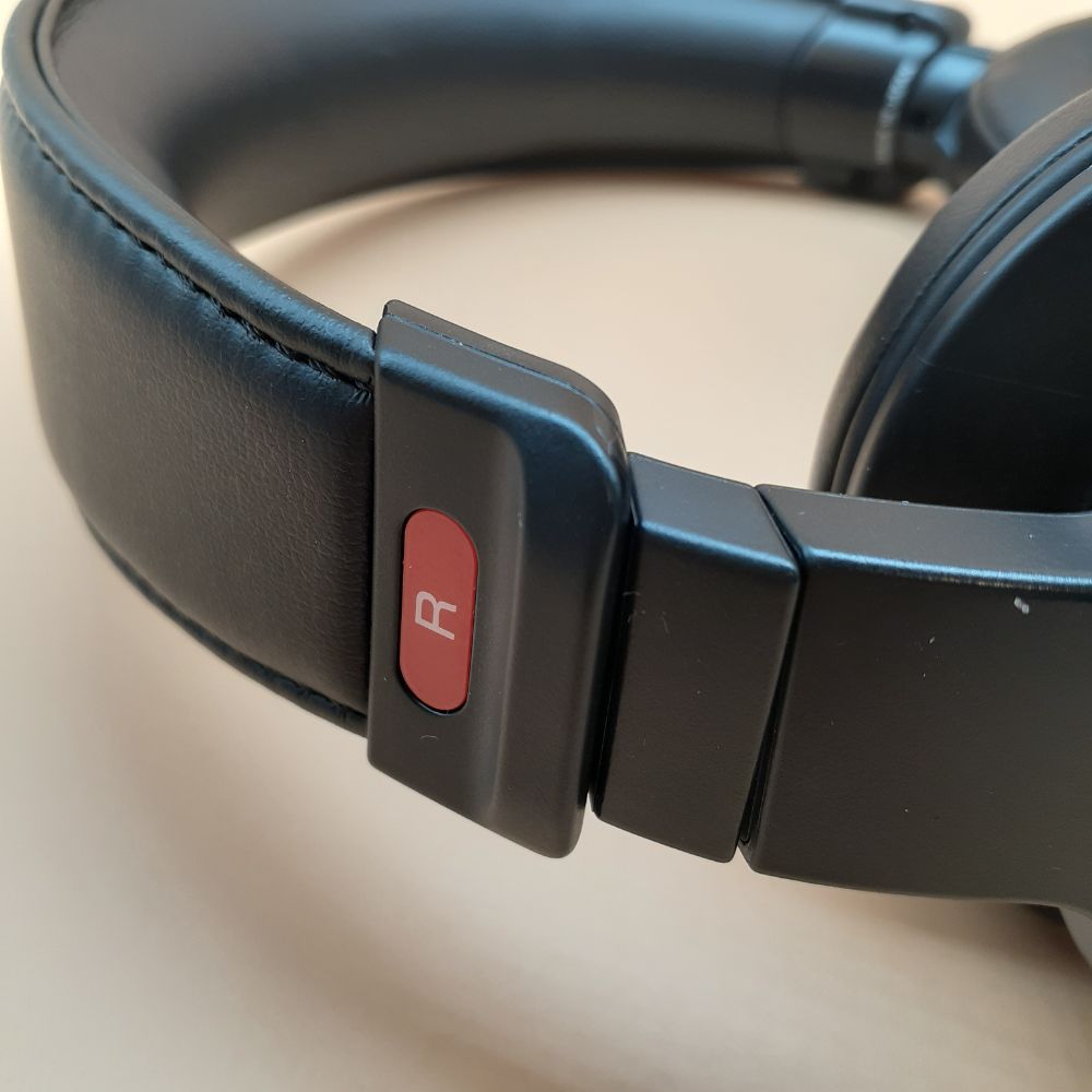 SONY MDR-M1ST SONY MDR-M1ST