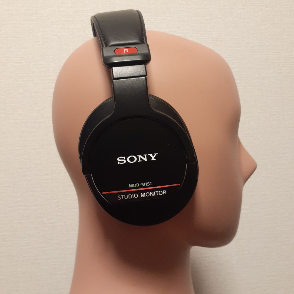 SONY MDR-M1ST