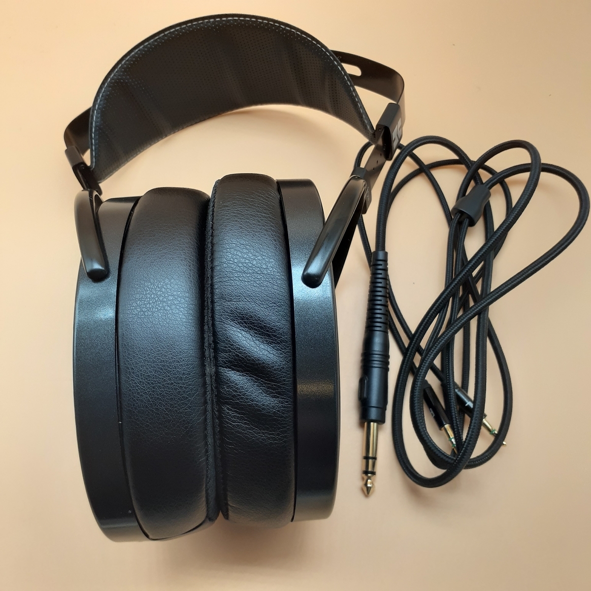 HiFiMAN Arya