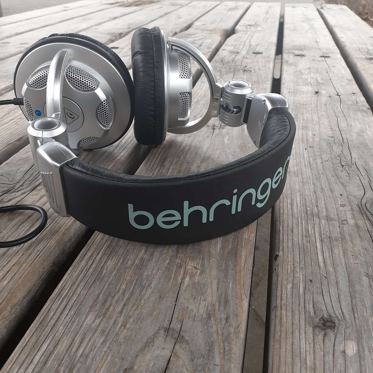 Behringer HPX2000