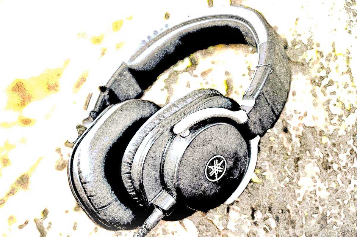 YAMAHA HPH-MT8