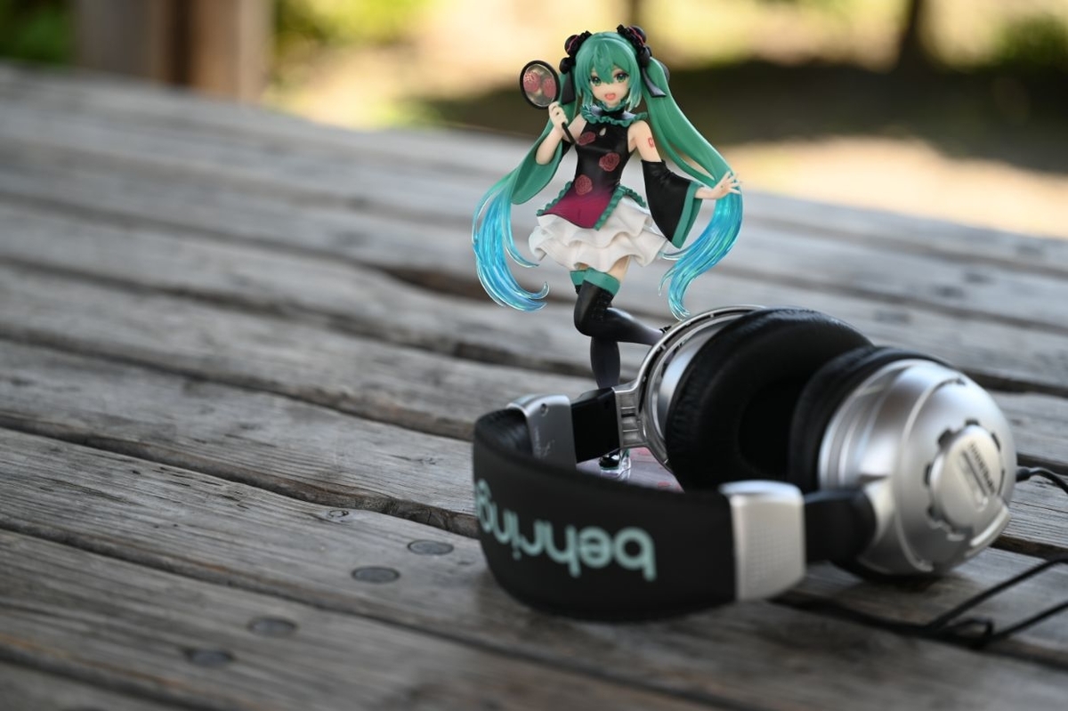 (Monitor Headphones Review) Behringer HPS3000 Monitor headphones with