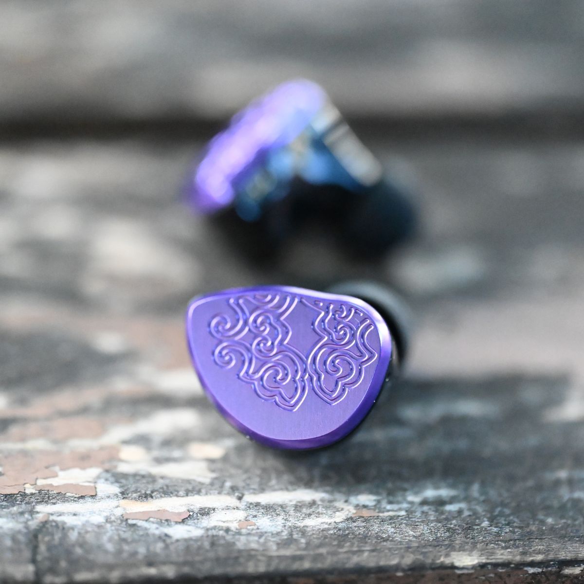 (Chi-fi IEM Review) TANGZU Zetian Wu: Empress of planar drive IEMs ...