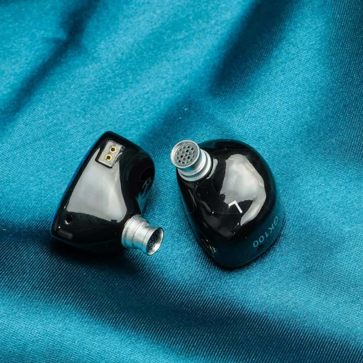 イヤホン GEEK WORD GK100 中国のイヤホンメーカーGEEK WOLDの7ドライバー仕様の新作IEM