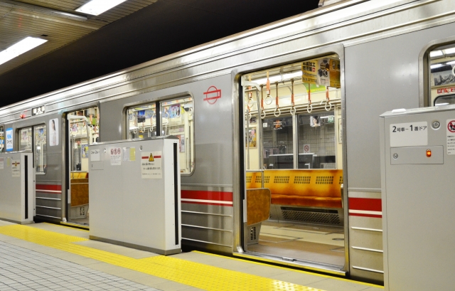 大阪メトロ地下鉄 う回定期の案内と定期券を購入する際に注意する事は2つ 大阪の情報 Com 大阪の情報が満載 大阪メトロ地下鉄 う回定期の案内と定期券を購入する際に注意する事は2つ 大阪の情報 Com 大阪の情報が満載