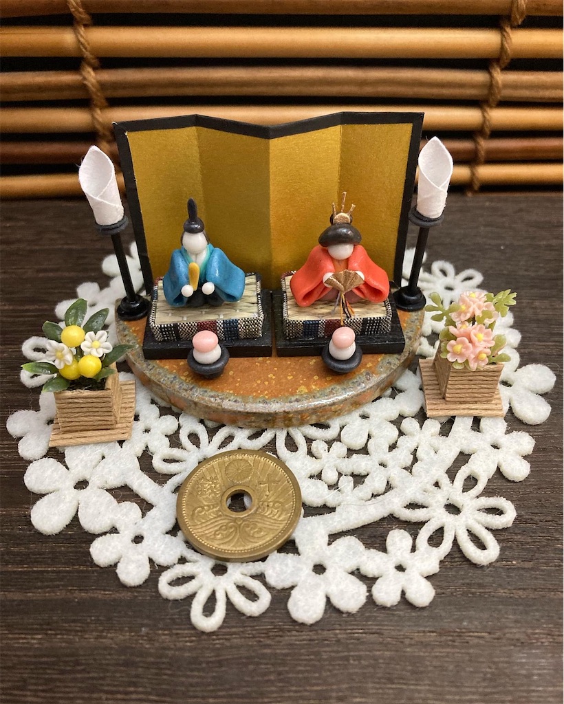 タイルモザイクでお雛様をつくりました^_^