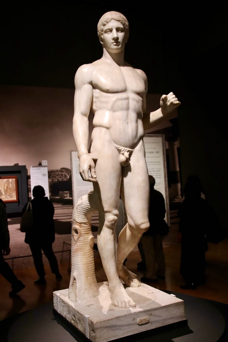 《槍を持つ人　Doryphoros of Polykleitos》｜接写画像（ナポリ国立考古学博物館）